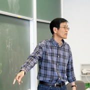 増田教授の写真