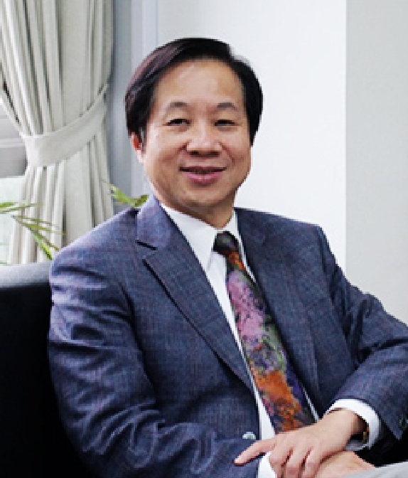 学長　Kuo-En Chang, PhD