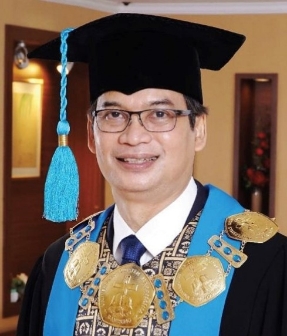 学長 Sri Widiyantoro, Ph.D.