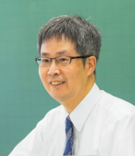 楠木准教授の顔写真