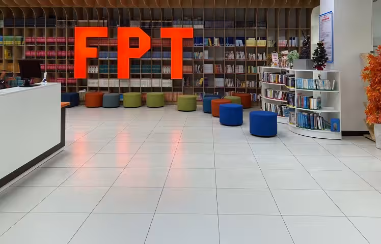 FPT University