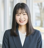 村井　史香
