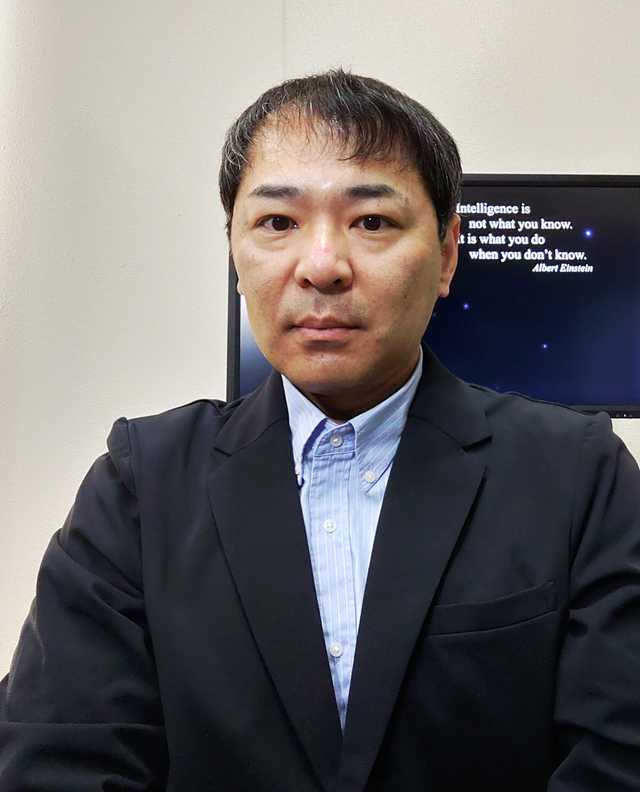 小島  一晃