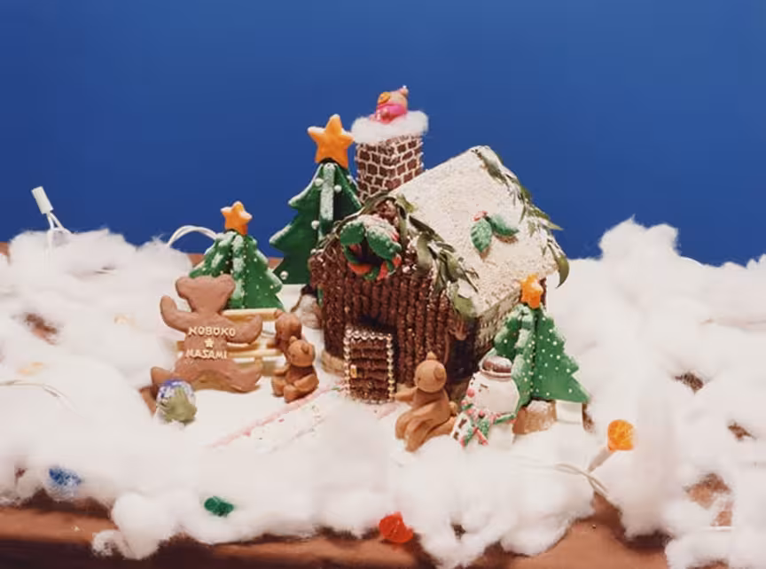 生活教養学科 食文化コース制作のお菓子の家