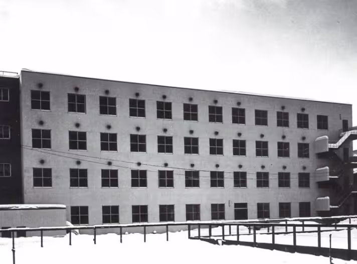 1968年 竣工したA館